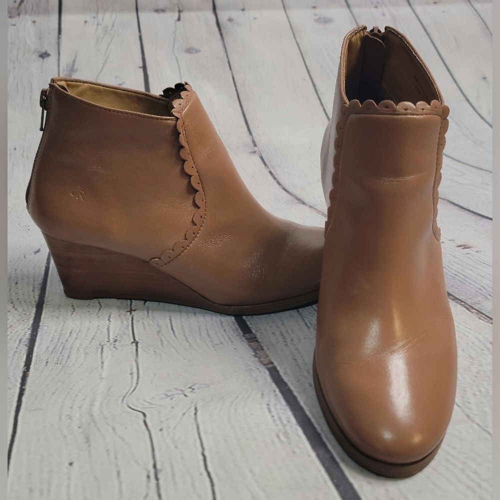 Jack Rogers Tan Scalloped Leather Wedge Ankle Boots